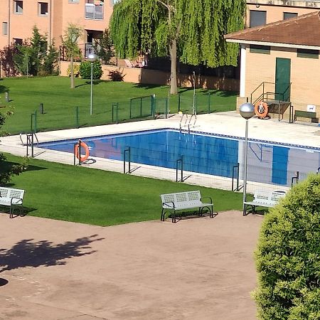 Apartamento Los Manos De Oroel جاكا المظهر الخارجي الصورة